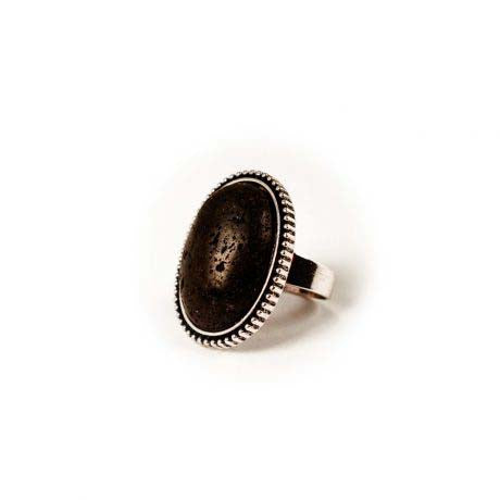 Anillo Plateado Lava Negra Oval