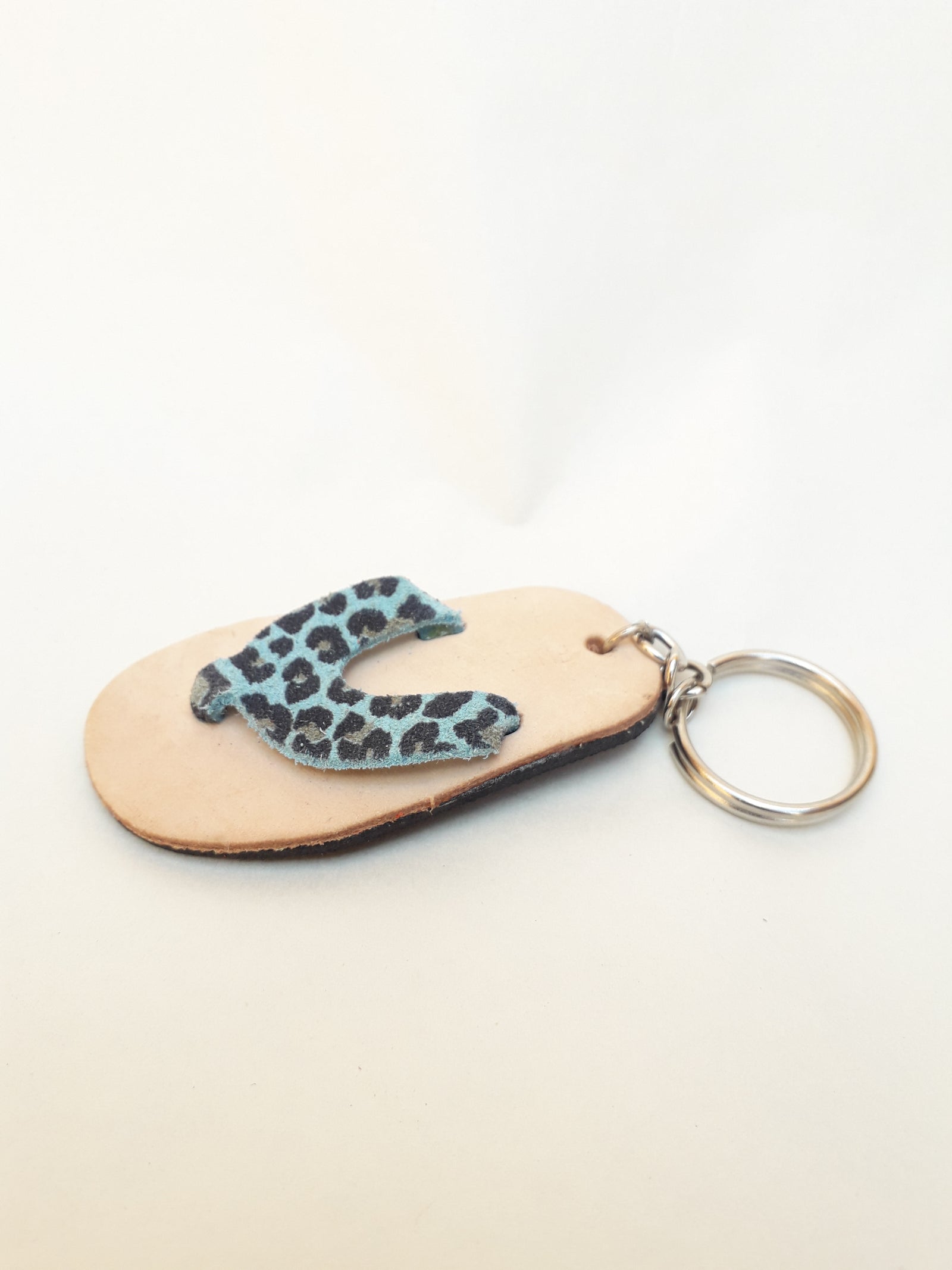 Llavero chola cuero estampado